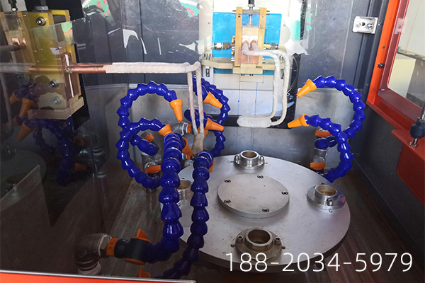 �ȑ�������̎������O����׃�ε�Ӱ�