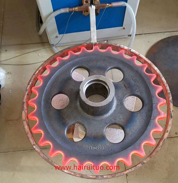 采用什么工藝方法進行齒輪感應淬火?