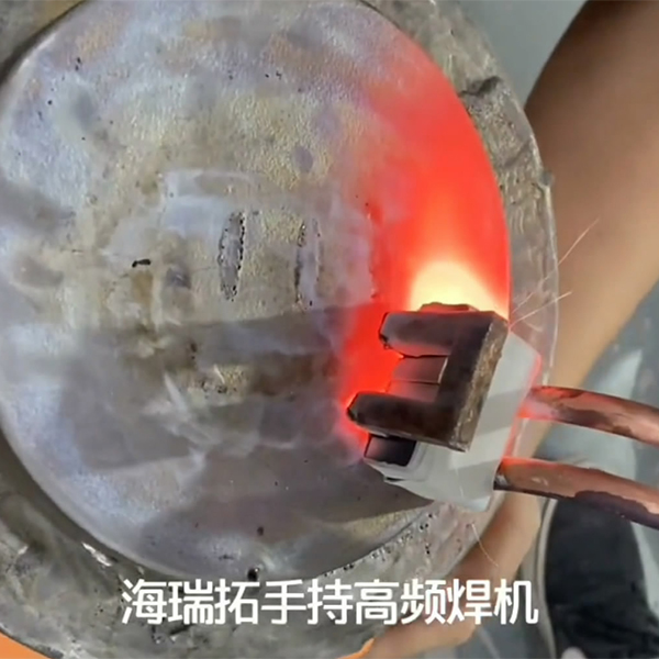 �ֳ�ʽ���l�ӟ�C-������������