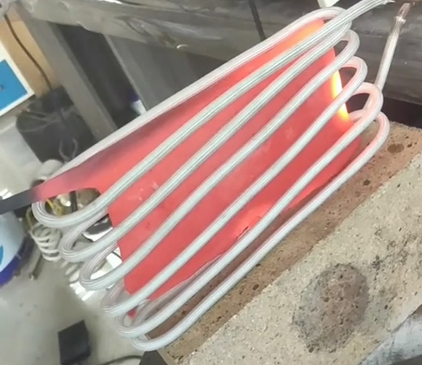 高頻感應(yīng)加熱機(jī)五金工件淬火設(shè)備