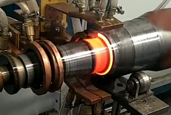 軸表感應(yīng)加熱自動(dòng)化淬火設(shè)備