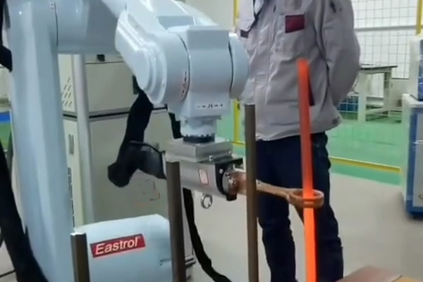 �ֳ�ʽ�Б��ӟ��O��-��ϙCе�ֱی��F�Ԅӻ��ӟ�