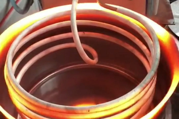 不銹鋼盤退火設(shè)備高頻退火機(jī)