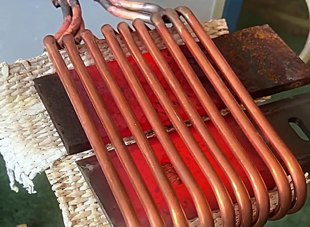 海拓超音頻感應(yīng)加熱設(shè)備：鋼板鋼管高效加熱加工利器