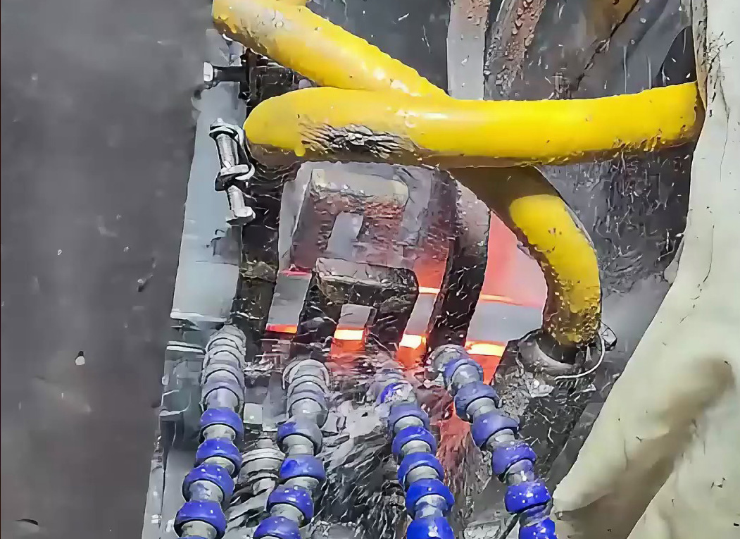 臥式導軌淬火機床｜導軌精密熱處理一體化，在線作業高效精準