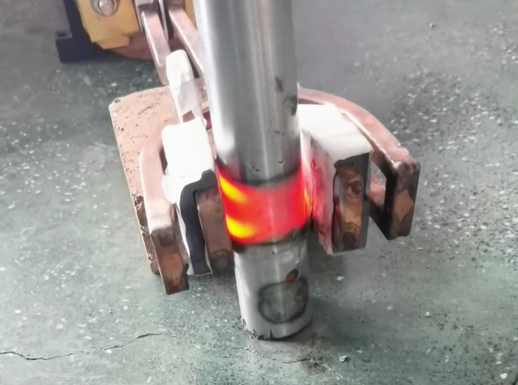 實測震撼！海拓手持式高頻加熱機，φ30實心圓鋼加熱效果拉滿