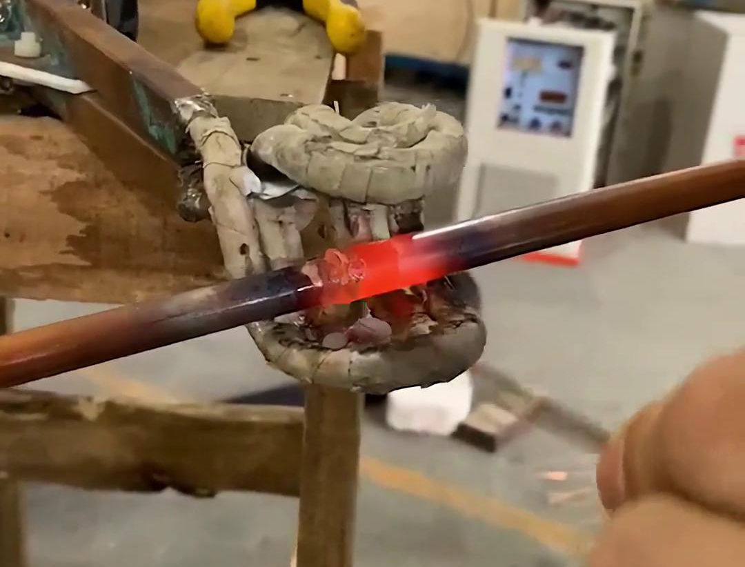 手持式高頻焊機(jī)，橫豎焊接銅管，方便操作