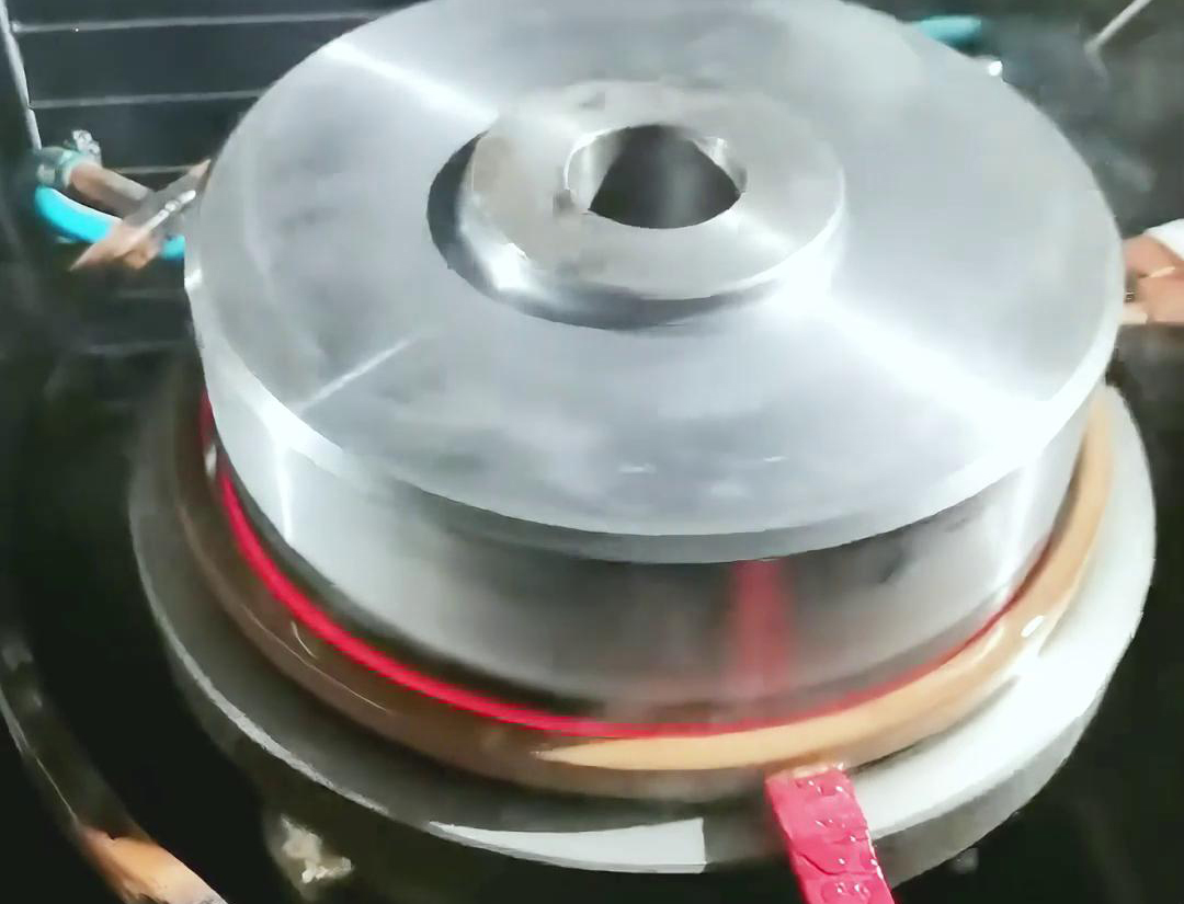 自動(dòng)化淬火機(jī)床的應(yīng)用有助于企業(yè)提高生產(chǎn)效率、降低成本、提升產(chǎn)品質(zhì)量