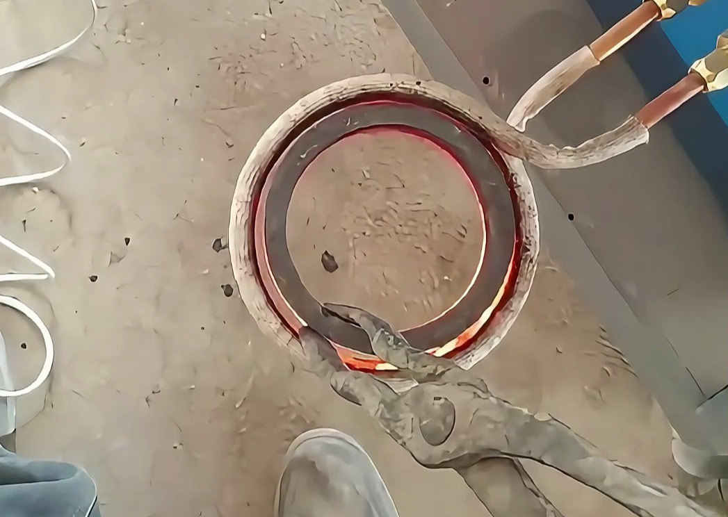 選超音頻感應(yīng)加熱設(shè)備加熱鋼管 可滿足退火、熱裝、折彎等多工藝需求