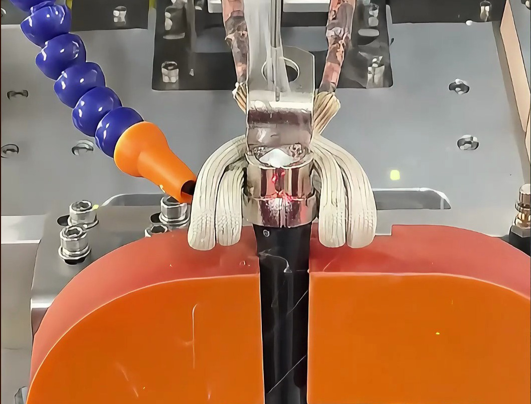 線束端子錫焊告別傳統工藝!自動化高頻焊接讓成本更低!