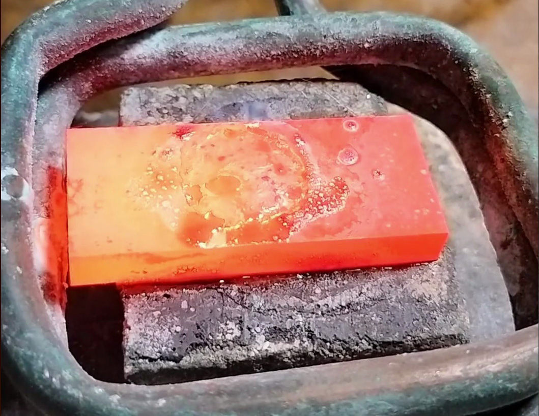 ?高頻釬焊機專業焊接教程:硬質合金與鋼件這樣焊接才牢固結合!